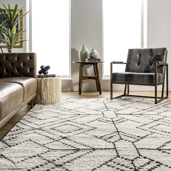 Carlina Geometric Shag Fringe Area Rug 2ft 8in X 8ft